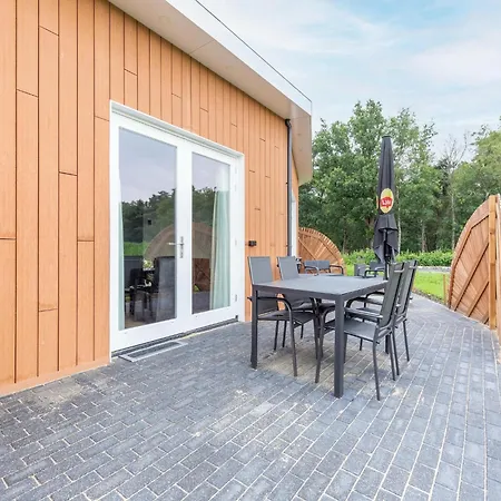Tranquil Countryside Home, Cleaning Included *